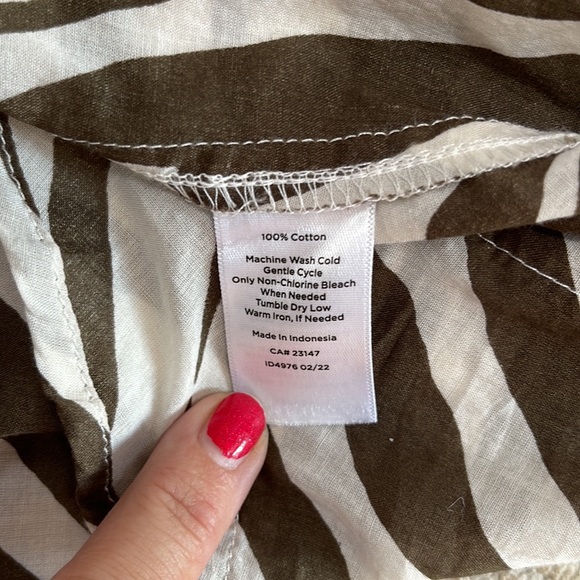 NWT Talbots Zebra Tiger Print Button Up - SP - Picture 5 of 5